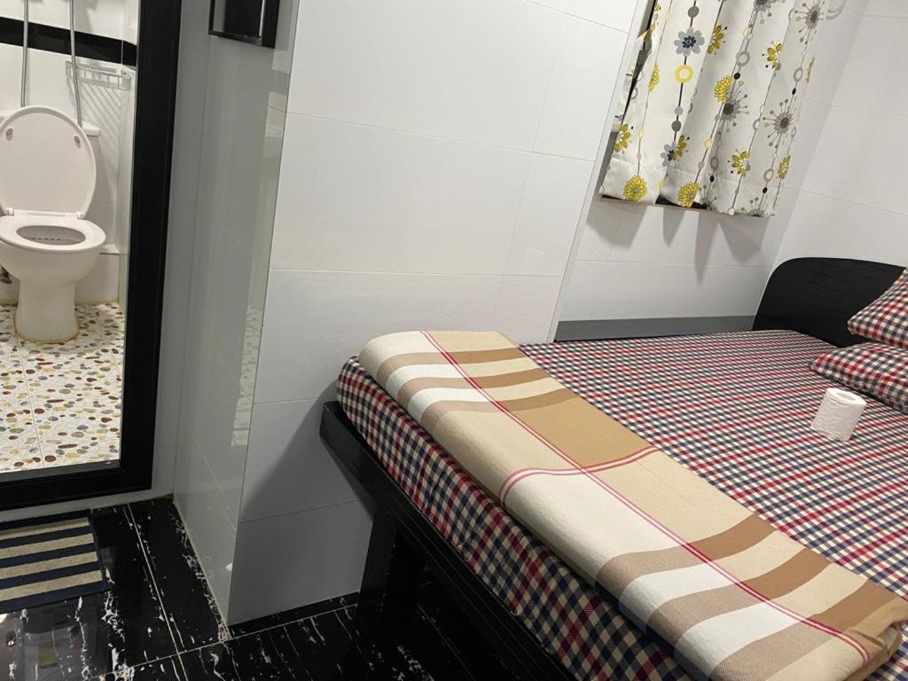 Days Hostel Block D Хонконг Екстериор снимка